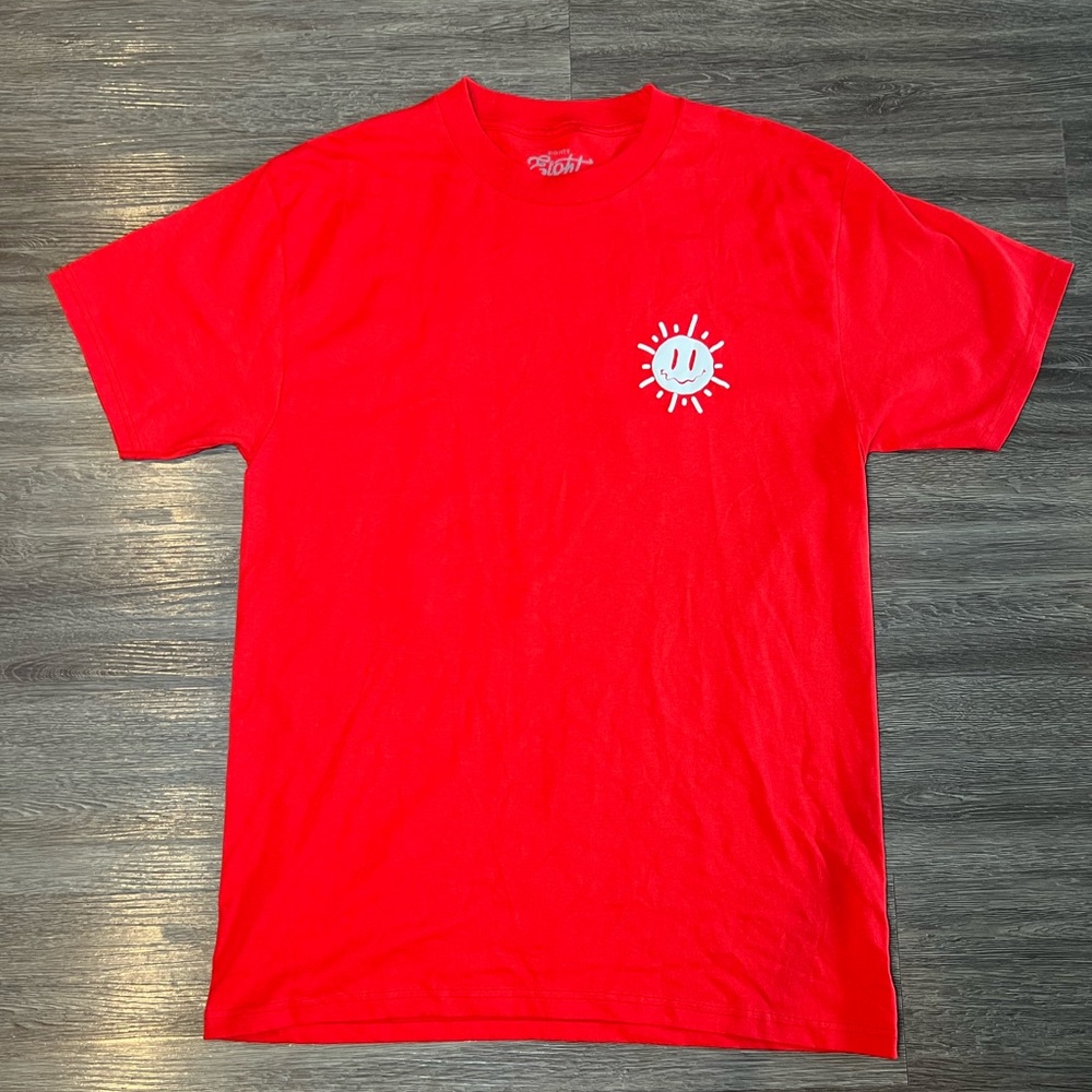 Super nice T-shirt with a crewneck.